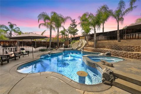 Photo of 29093 Hydrangea St, Murrieta, CA 92563 (MLS # SW26045851)