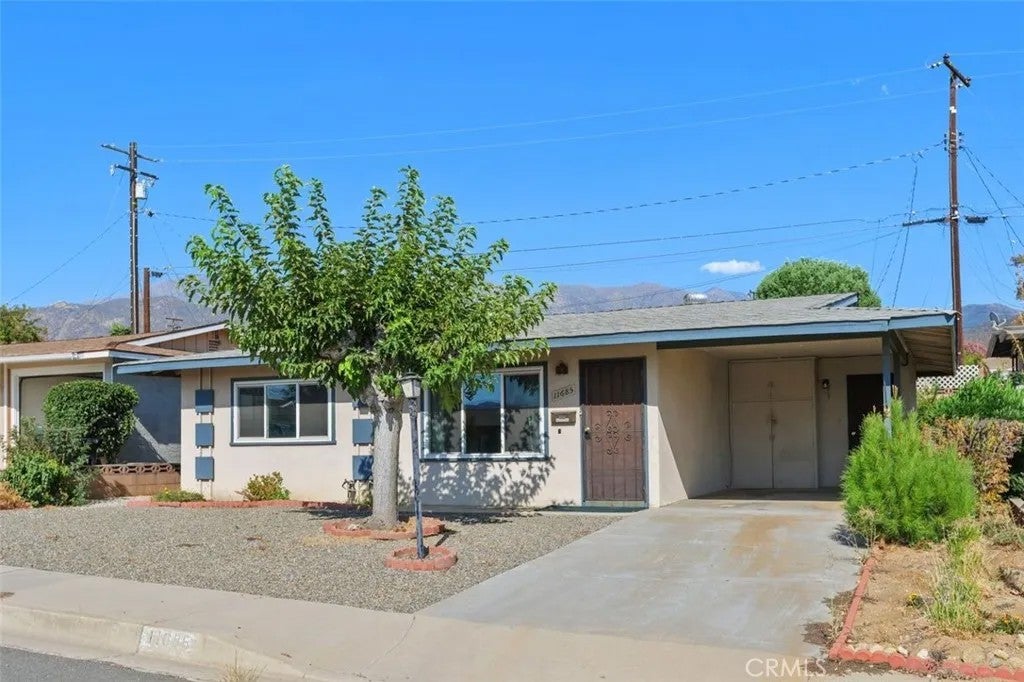 Photo of 11685 Verona ST, Yucaipa, CA 92399 (MLS # OC26205687)
