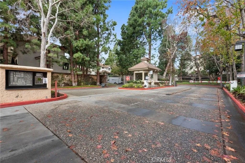 Photo of 2615 Plaza Del Amo #606, Torrance, CA 90503 (MLS # SB26003249)