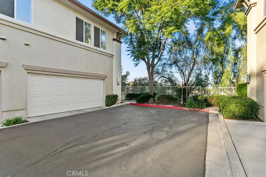 Photo of 17 Aurora, Aliso Viejo, CA 92656 (MLS # OC25276075)
