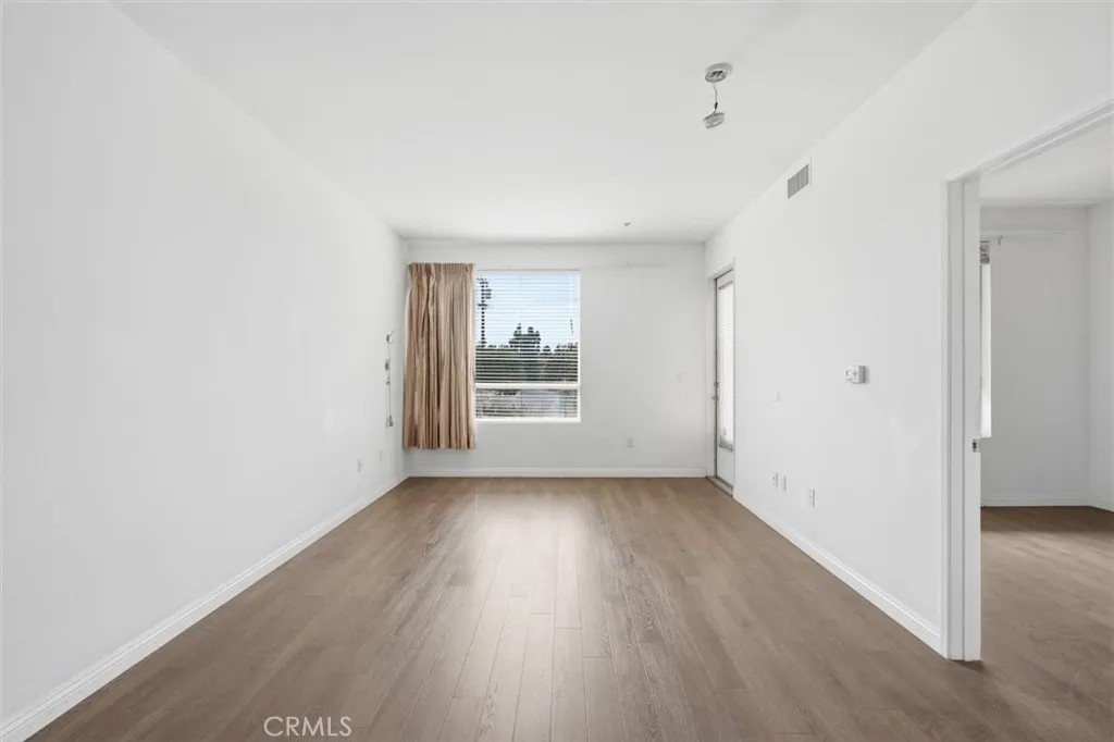 2742 Cabrillo Avenue 214