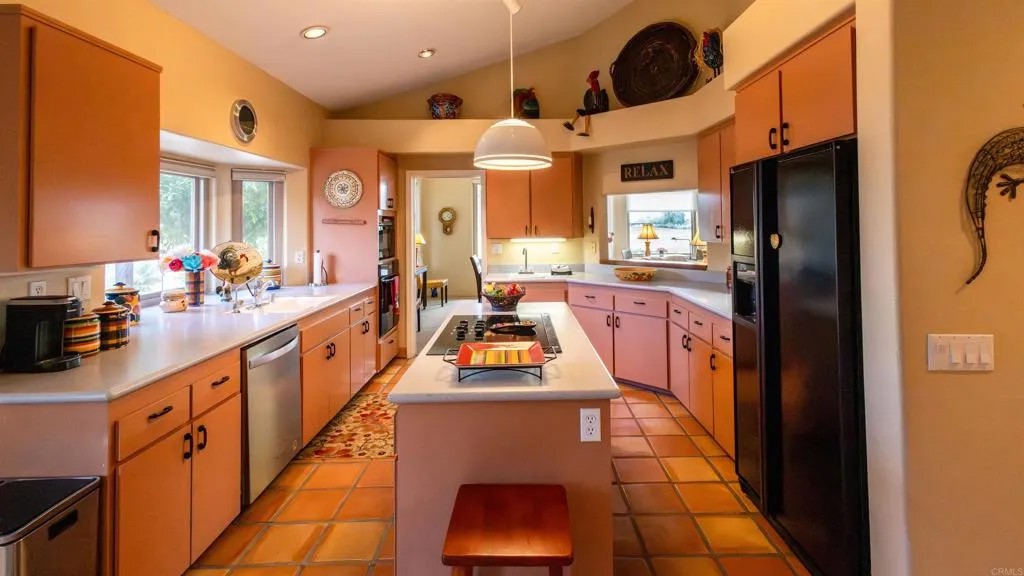 1549 Sandstone Circle