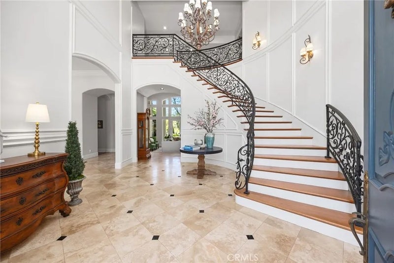 45165 Oak Manor Ct
