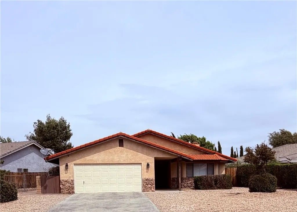 Photo of 13177 Schooner Dr, Victorville, CA 92395 (MLS # HD26068150)