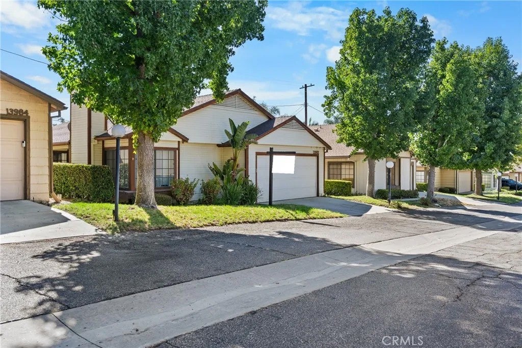 13982 Olive Grove Lane