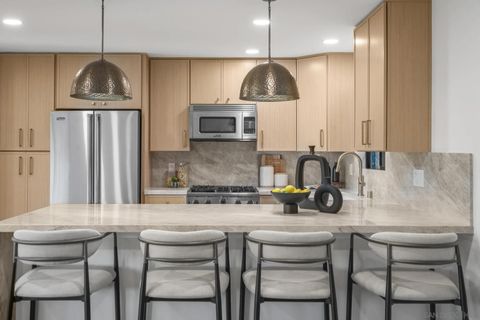 Photo of 1733 Nautilus St, La Jolla, CA 92037 (MLS # 250037107)