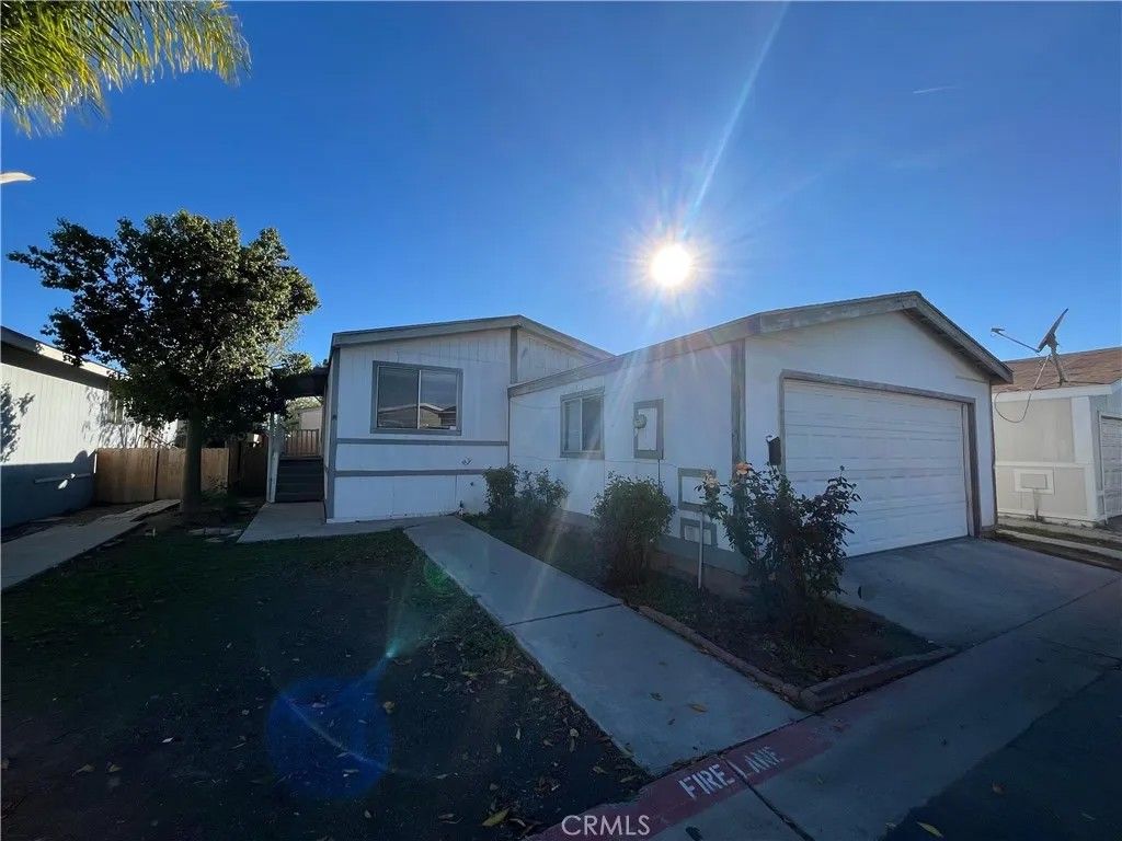 Photo of 80 Dawes St #164, Perris, CA 92571 (MLS # PW25273715)