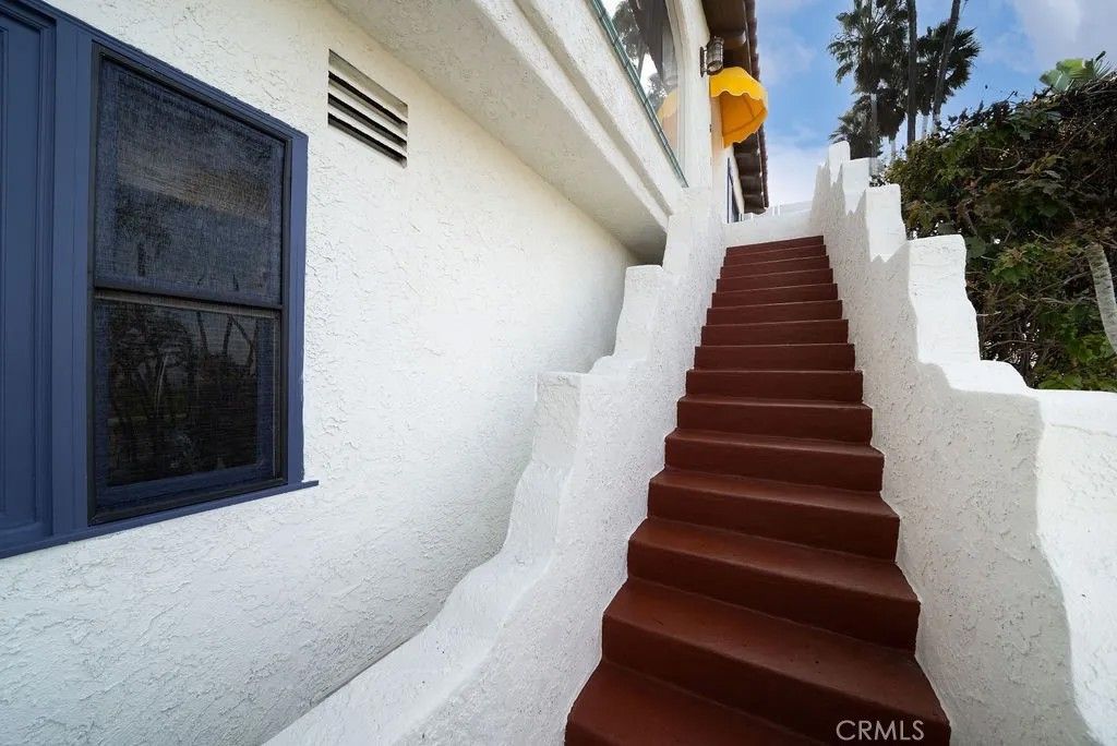 Photo of 8 36th Place, Long Beach, CA 90803 (MLS # OC25279565)