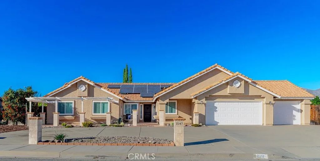 Photo of 1547 E Beringer, San Jacinto, CA 92583 (MLS # SW25263771)