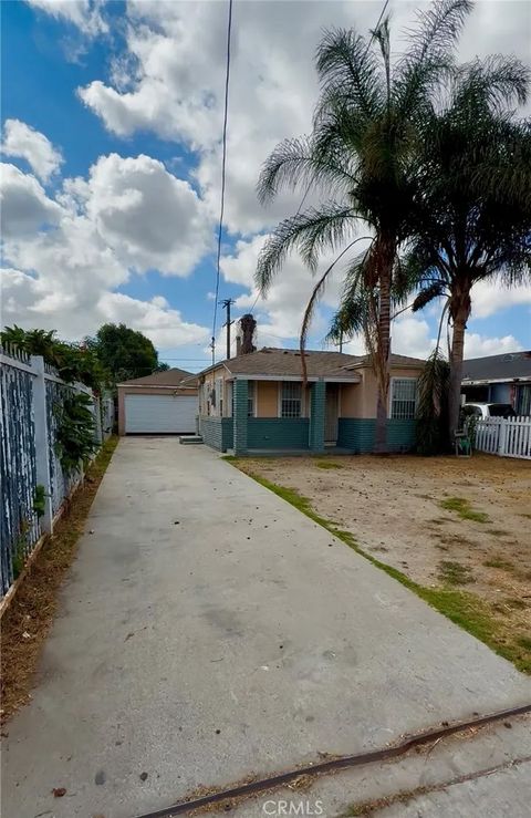 Photo of 2618 E 124th St, Compton, CA 90222 (MLS # IG25246531) Photo of 2618 E 124th St, Compton, CA 90222 (MLS # IG25246531)