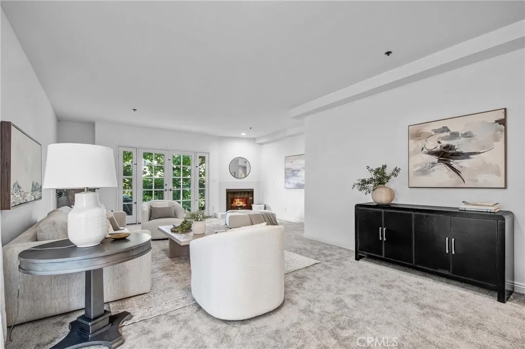 1921 Malcolm Avenue 201