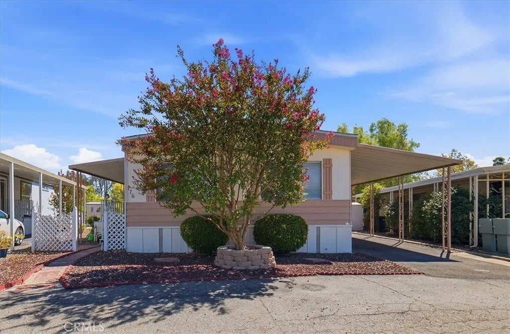 Photo of 31130 S General Kearny RD #176, Temecula, CA 92591 (MLS # SW26195214)