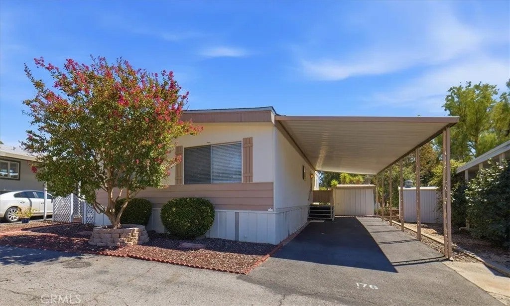 31130 S General Kearny 176