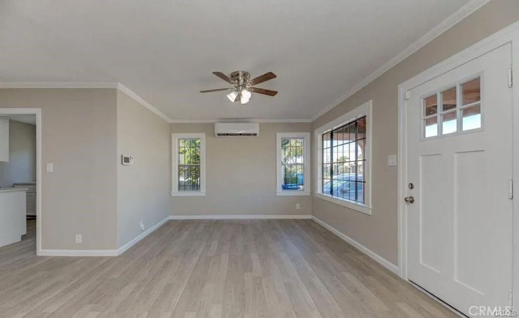 Photo of 542 W 105th Street, Los Angeles, CA 90044 (MLS # OC25266071)