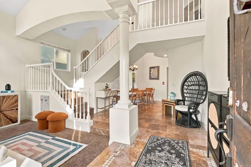 3745 Scenic Way