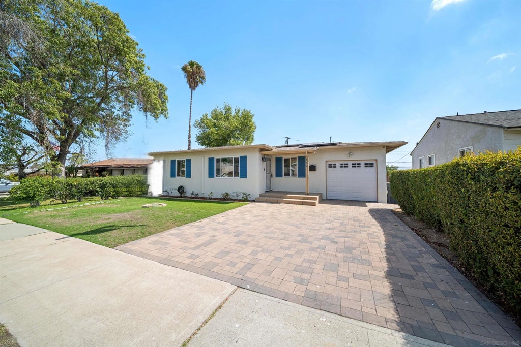 Photo of 649 N Cuyamaca ST, El Cajon, CA 92020 (MLS # 260022536)