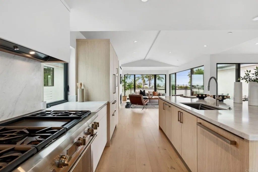 Photo of 2052 Montgomery Avenue, Cardiff By The Sea, CA 92007 (MLS # NDP2602663)