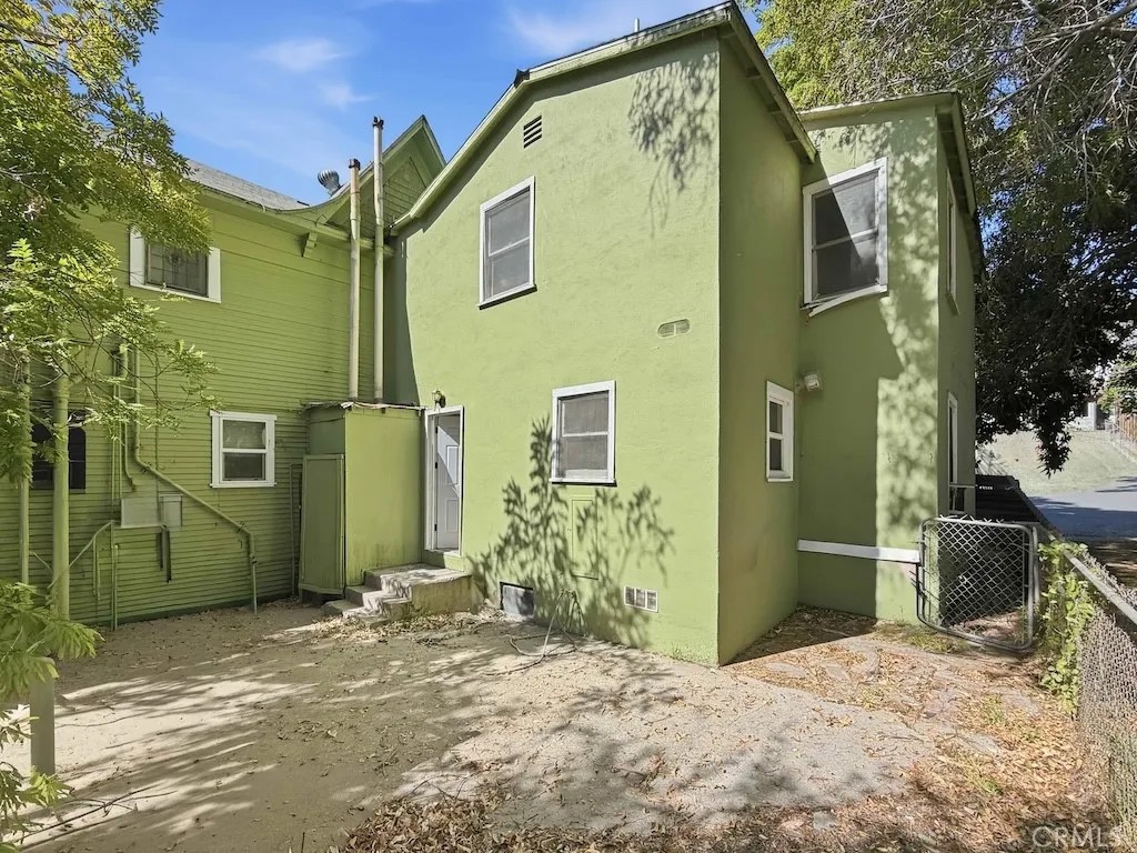 2004 Echo Park Avenue