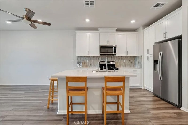 1750 Cayton Loop
