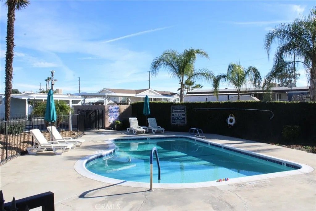 Photo of 999 s Santa Fe Ave, San Jacinto, CA 92582 (MLS # IV26013481)