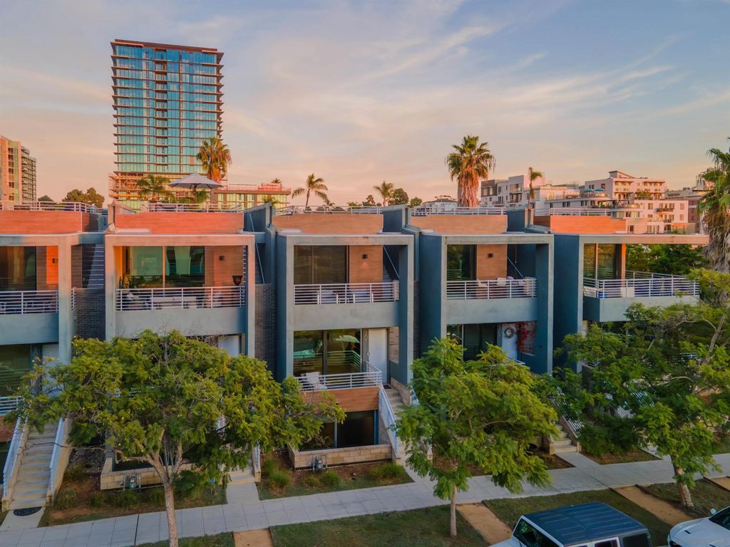 Photo of 307 Upas St, San Diego, CA 92103 (MLS # 2600324)