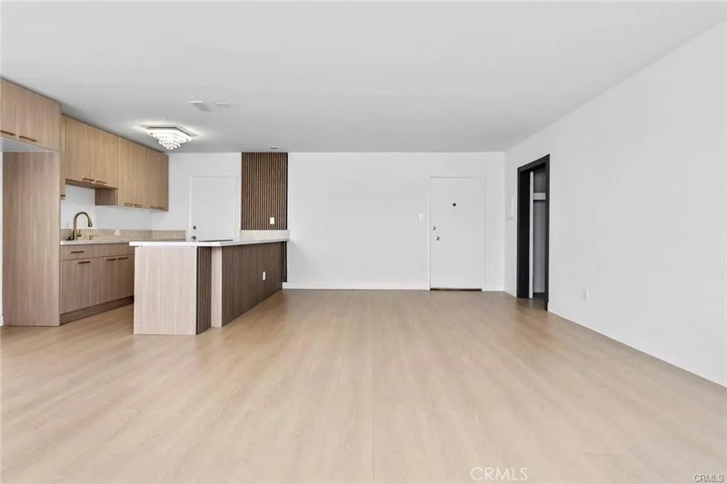 960 Larrabee 120