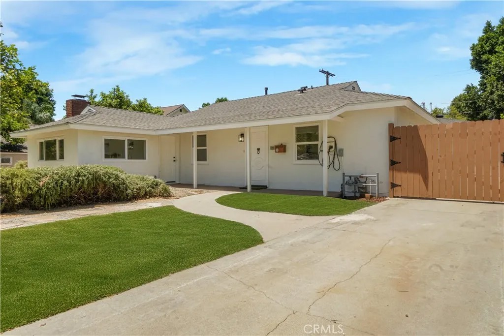 7337 Caldus Avenue