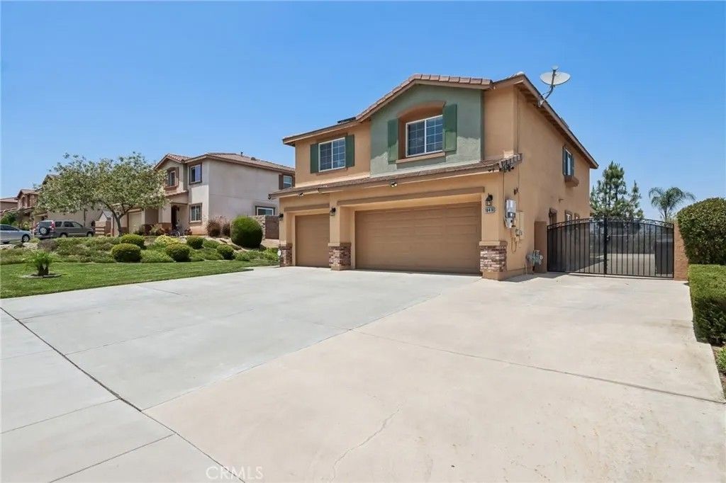 Photo of 18418 Whitewater Way, Riverside, CA 92508 (MLS # IV25241412)