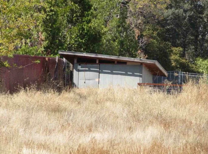 3320 Crowell Lane