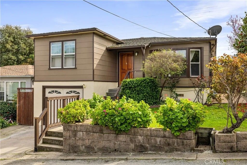 Photo of 903 Jones Court, Pinole, CA 94564 (MLS # DW26042101)