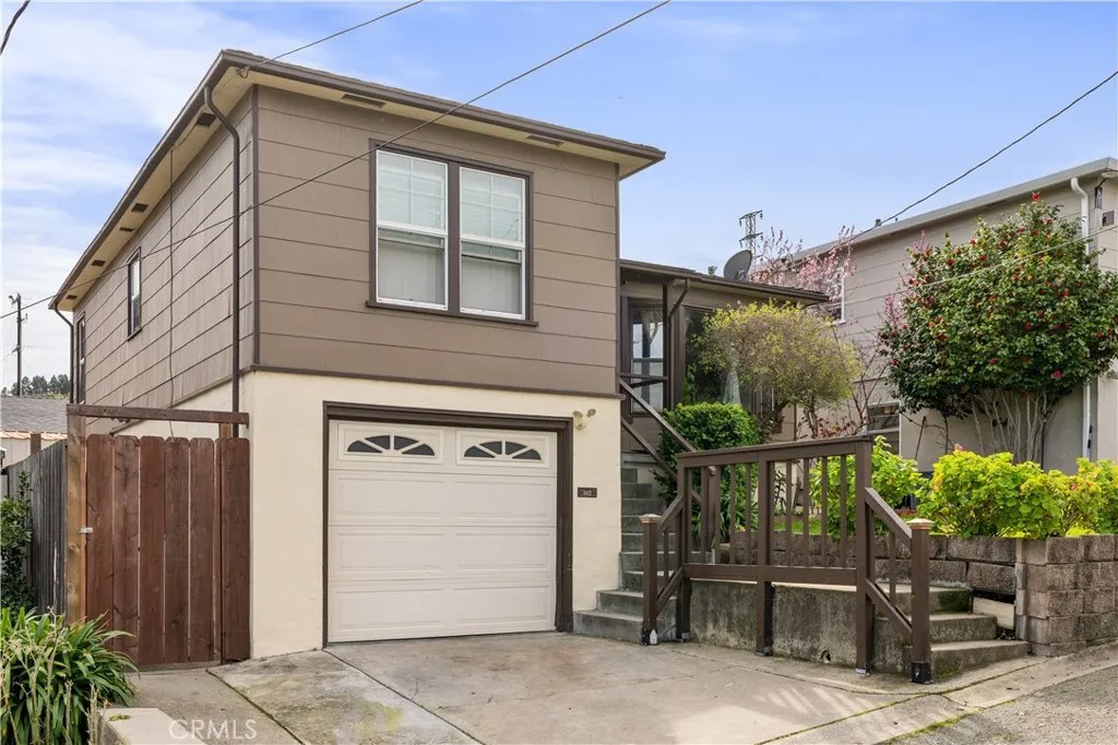 903 Jones Court