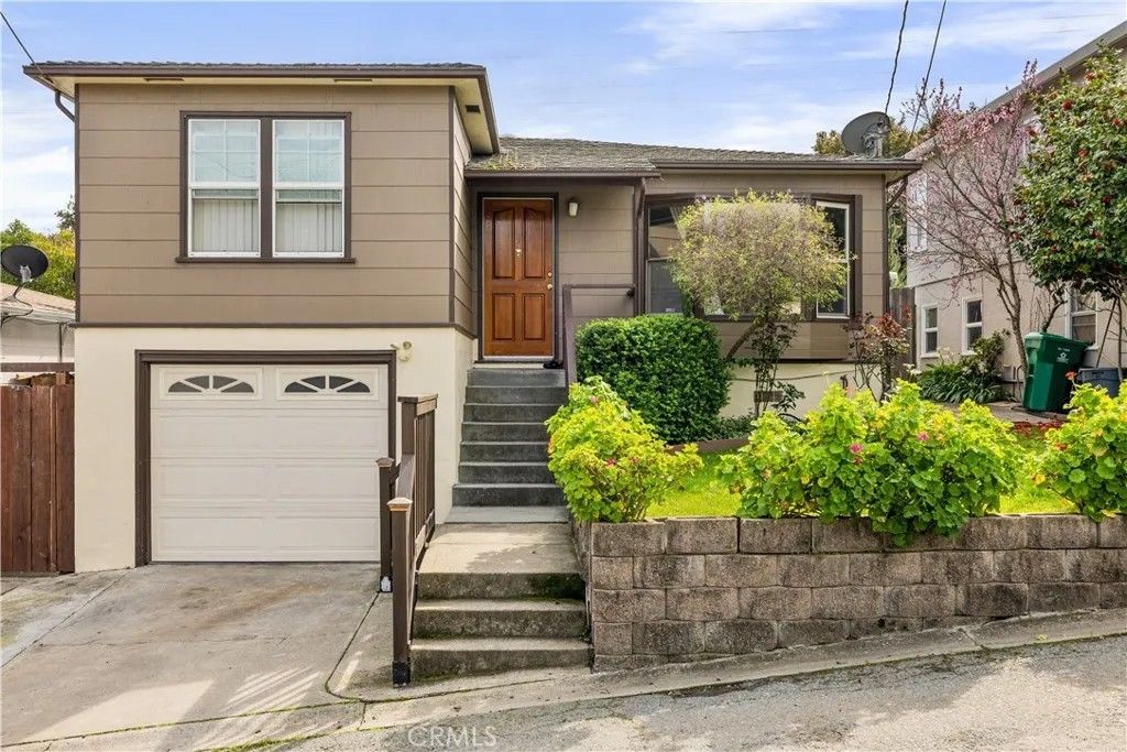 Photo of 903 Jones Court, Pinole, CA 94564 (MLS # DW26042101)