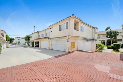 Tiny photo for 13955 Arthur Ave #4, Paramount, CA 90723 (MLS # DW26076960)