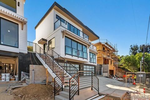 Photo of 4811 Academy, Pacific Beach, CA 92109 (MLS # 260006729)