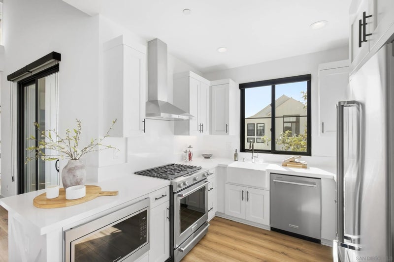 1602 San Remo Place 201