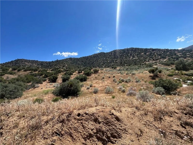 0 VAC/ALLUVIUM WY (DRT)/VIC ROSENL