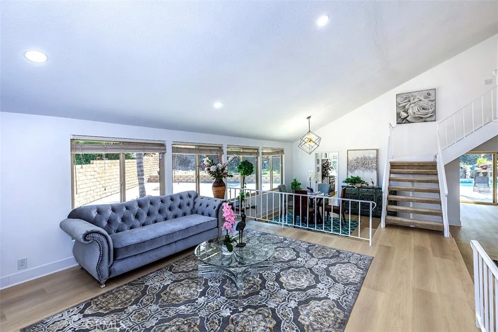 1250 Kinglake Drive