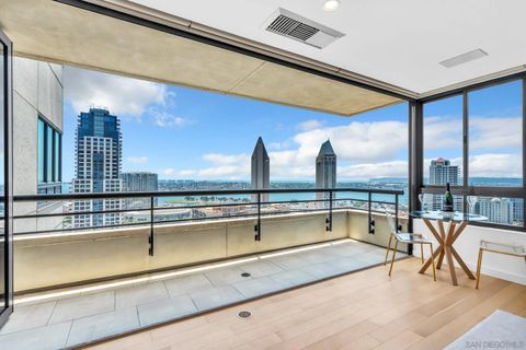 Tiny photo for 700 Front St #1805, San Diego, CA 92101 (MLS # 250032782)