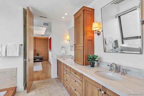 Tiny photo for 700 Front St #1805, San Diego, CA 92101 (MLS # 250032782)