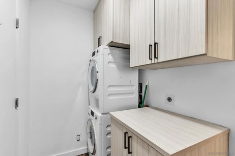 Tiny photo for 700 Front St #1805, San Diego, CA 92101 (MLS # 250032782)