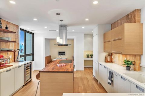 Tiny photo for 700 Front St #1805, San Diego, CA 92101 (MLS # 250032782)