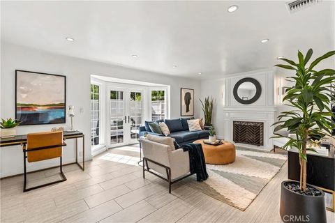 Photo of 8963 Cynthia St, West Hollywood, CA 90069 (MLS # SR26063915)