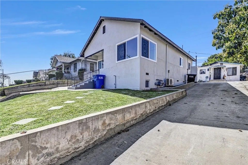 Photo of 715 S Record Ave, Los Angeles, CA 90023 (MLS # CV26043715)