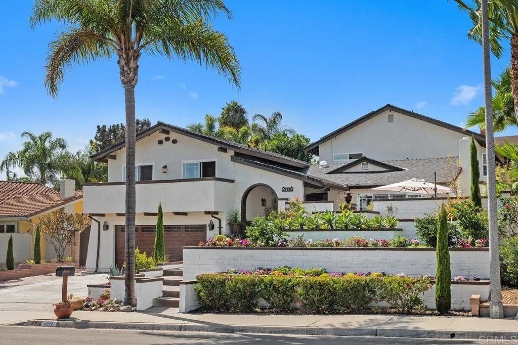 Photo of 4814 Refugio Avenue, Carlsbad, CA 92008 (MLS # NDP2508712)
