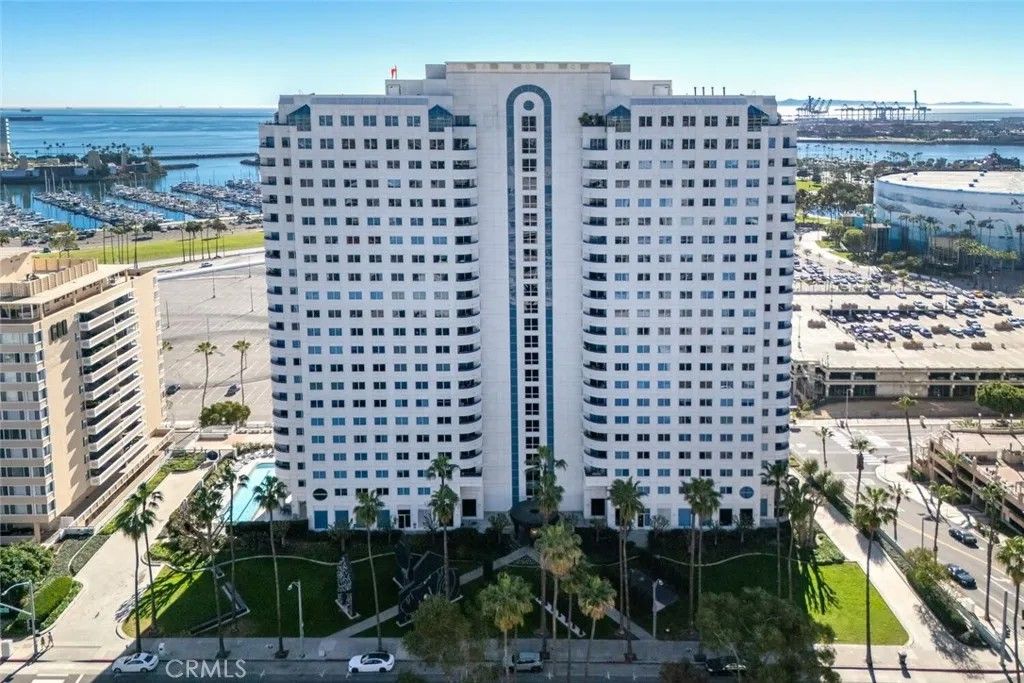 Photo of 525 E Seaside Way #409, Long Beach, CA 90802 (MLS # PW26016424)