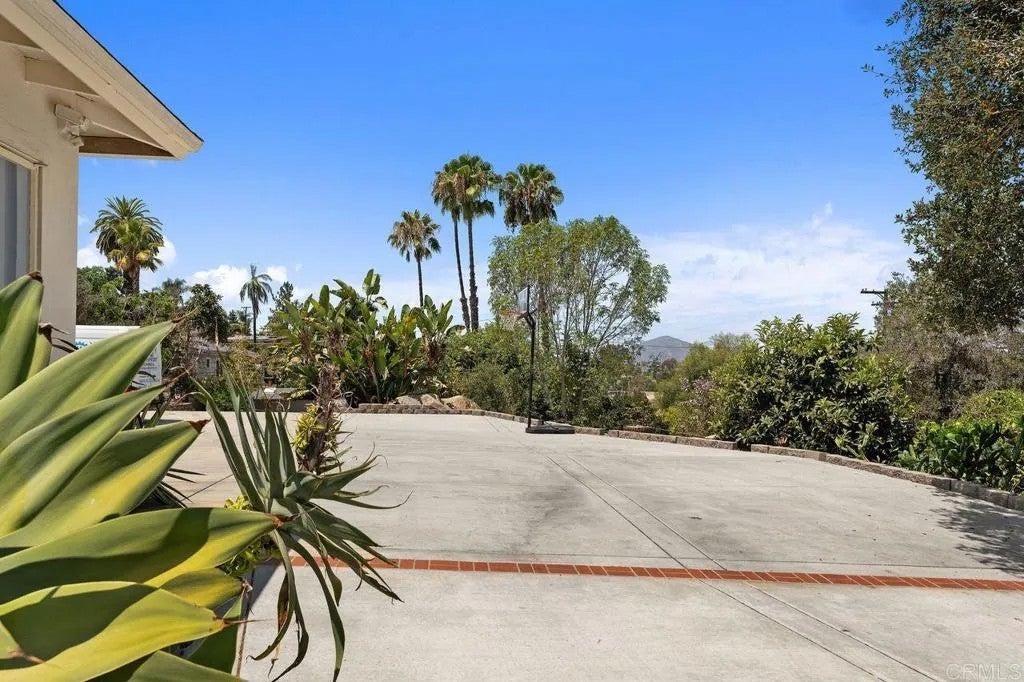 9355 Fuerte Drive