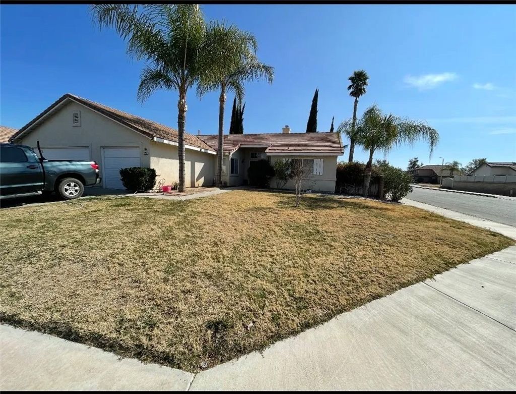Photo of 929 Cirrus Way, San Jacinto, CA 92582 (MLS # IV25260201)