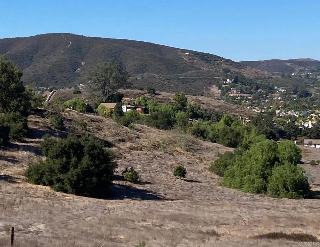 Photo of 1320 Richland Rd, San Marcos, CA 92069 (MLS # NDP2509850)