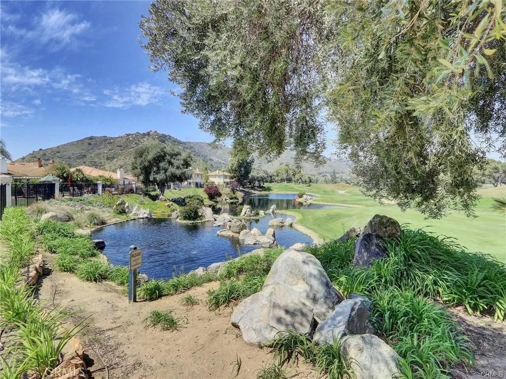 3025 Camino De Las Piedras