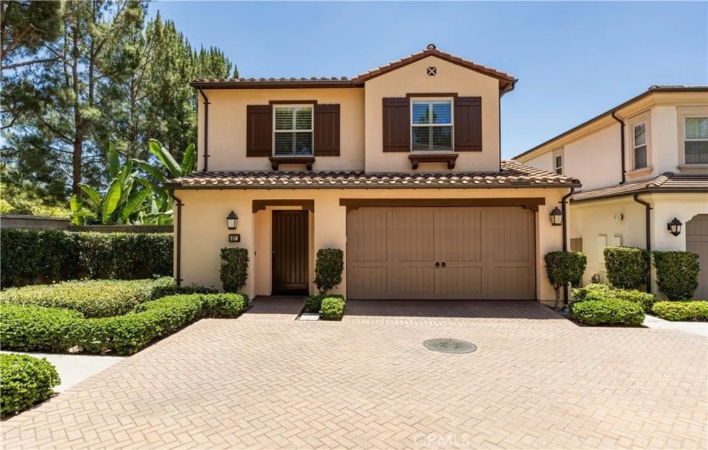 Photo of 37 Larkfield, Irvine, CA 92620 (MLS # OC26145366)